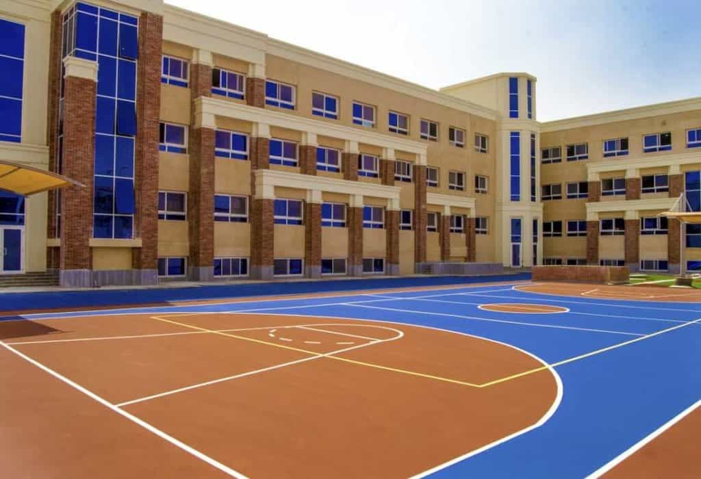 مدرسة ايستلاندز الدولية