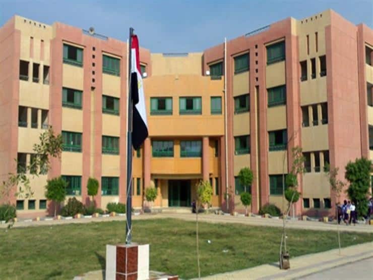 مدرسة الفاروق عمر الرسمية المتميزة لغات
