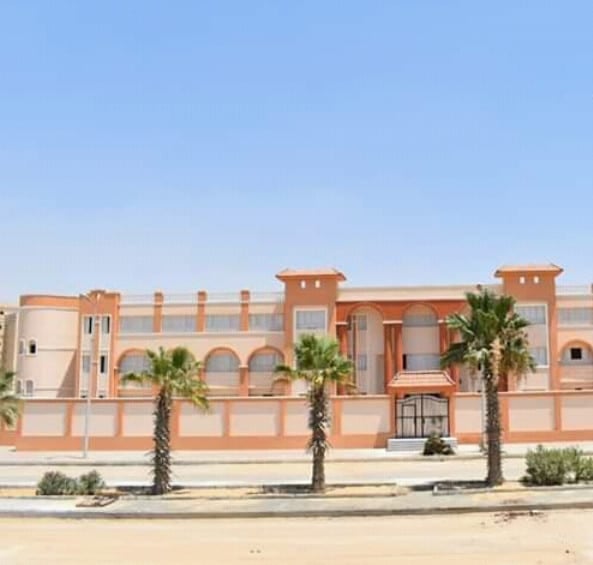 مدرسة الجولف الرسمية المتميزة للغات